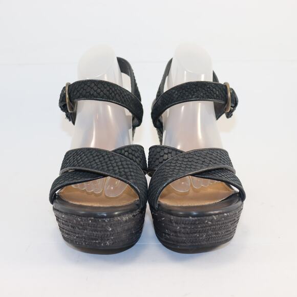 UGG Black Wedge Sandals – Size 8 Platform Heel Ankle Strap Textured Leather - Picture 1 of 6